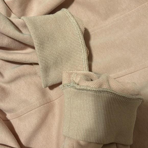 Belle&Bloom - Picture 12 of 12